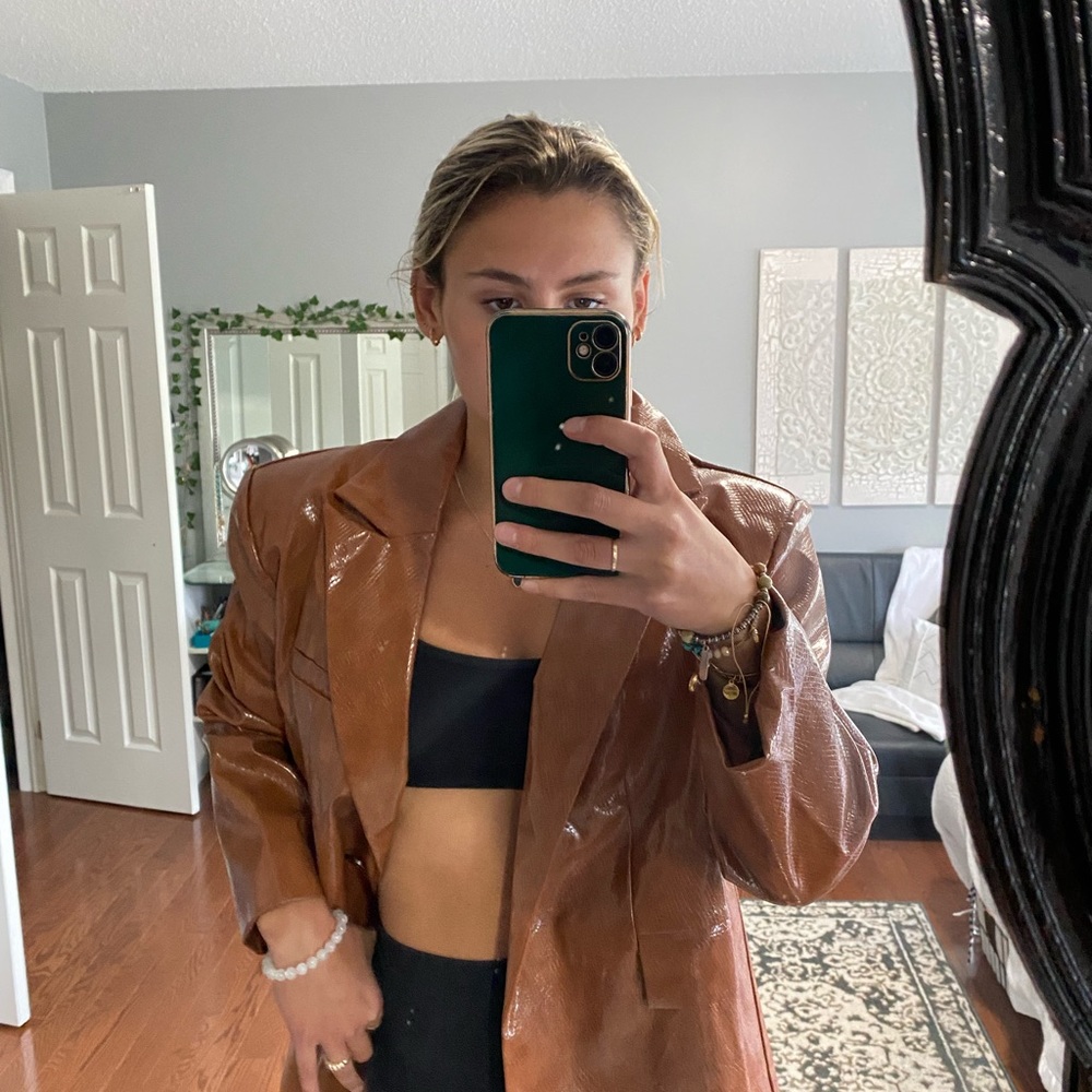 Brown oversized blazer